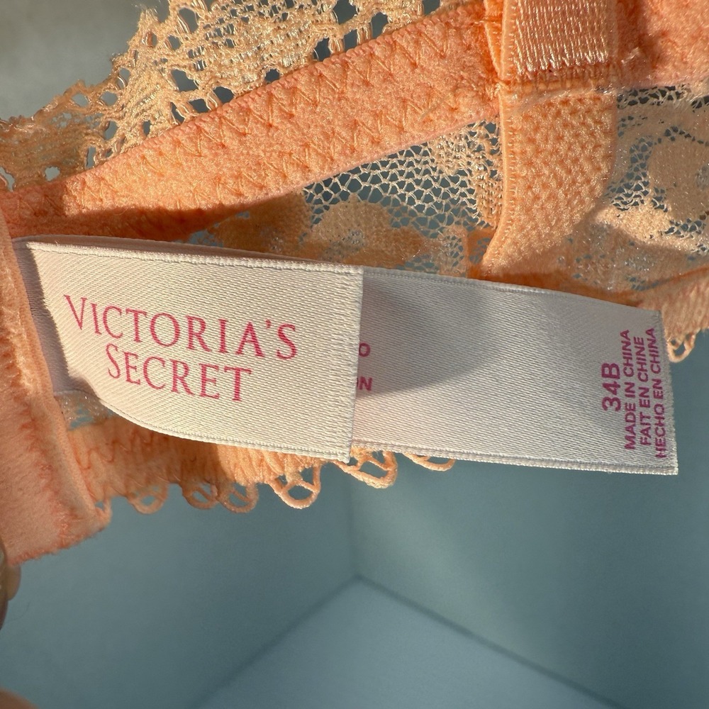 Victoria's Secret Unlined Lace Balconette Bra Apricot Peach Lace V Front 34B EUC - Picture 8 of 11